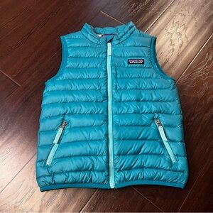 Patagonia Teal Quilted Puffer Vest Kid 5